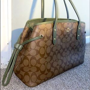 Coach Tote Purse- Like New